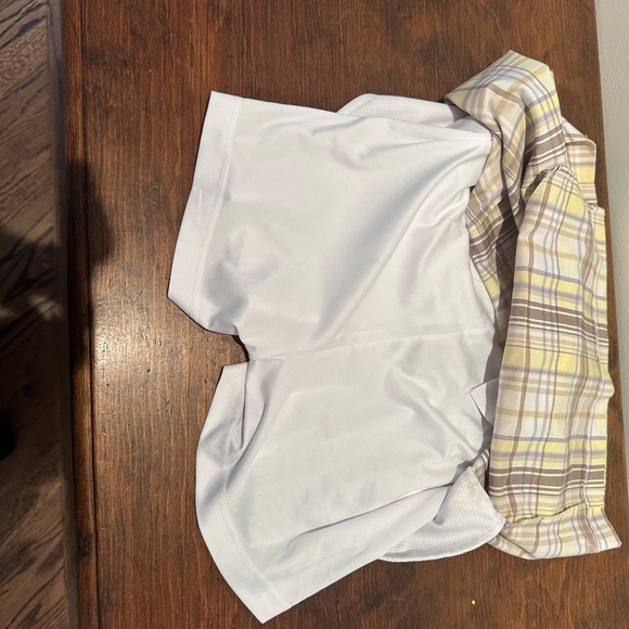 Izod Plaid Golf Skort Size 2 - Picture 6 of 6